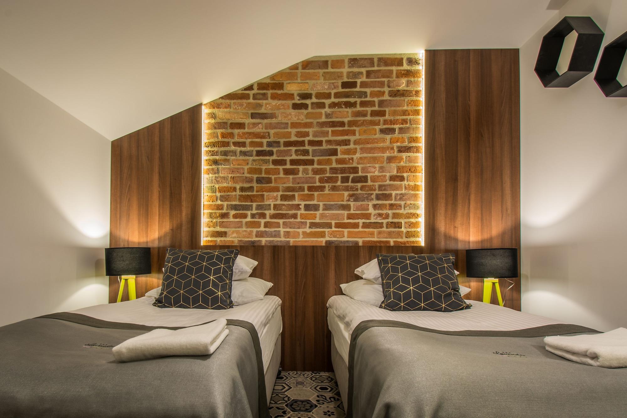 Hotel Lavender Cracovia Esterno foto