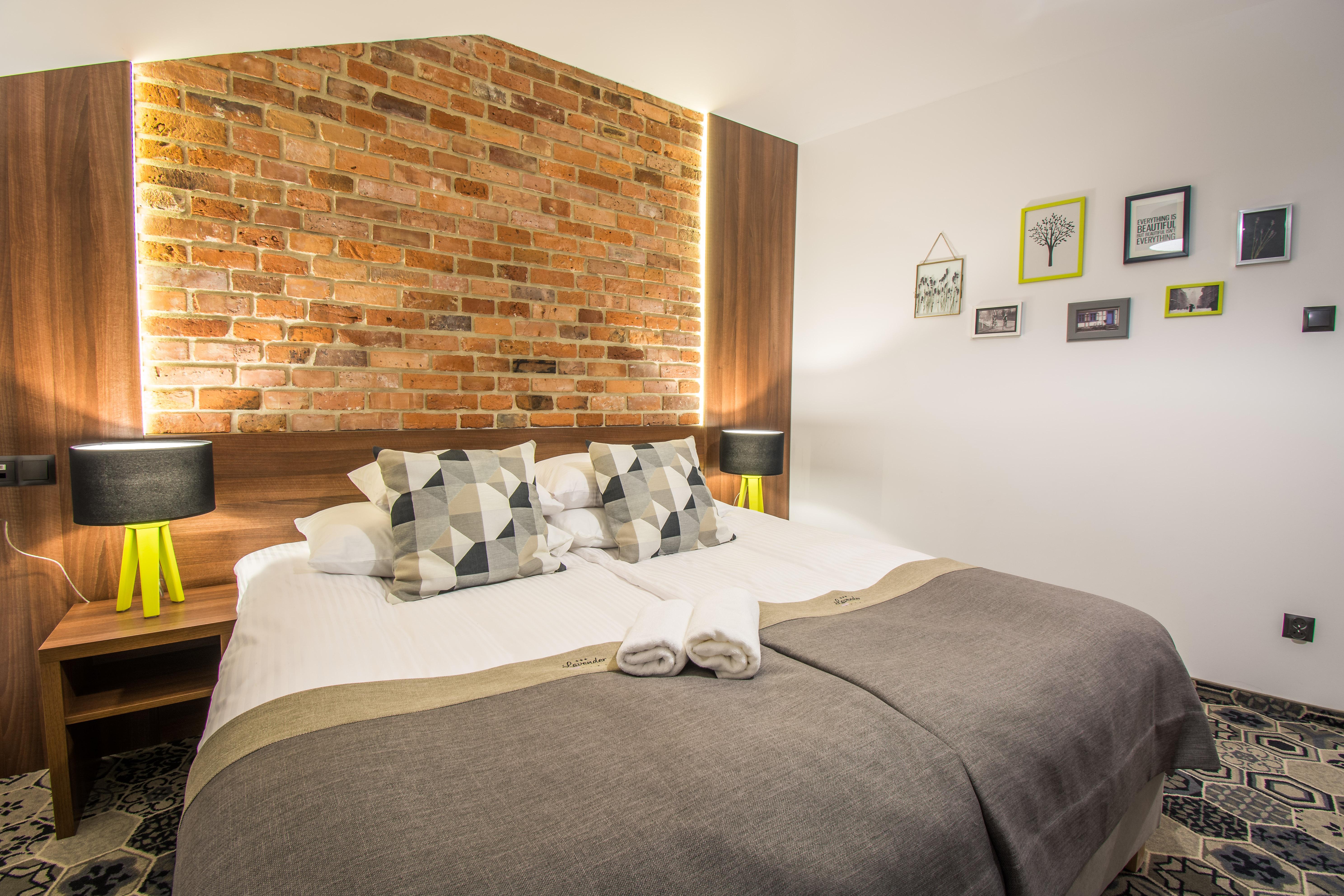 Hotel Lavender Cracovia Esterno foto